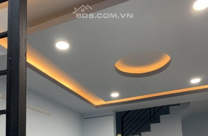 Nhà Đẹp Lạc Long Quân, Tân Bình Giáp Quận 10, 57m2, Chỉ 4 Tỷ 4